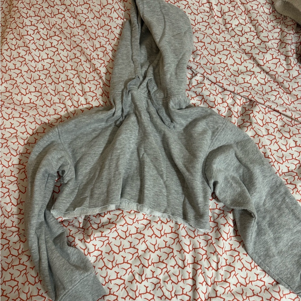 Cropped hoodie